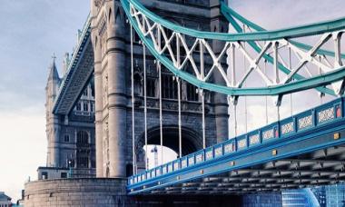Лондон: в британскую столицу требуется национальная виза, транзит на особых условиях